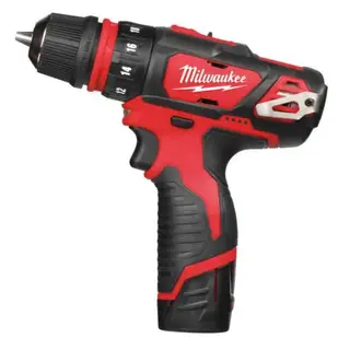 Milwaukee Bor/skrutrekker M12BDDXKIT202C 12V 2.0Ah, med koffert