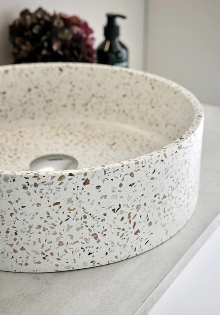 Hafa Circle Terrazzo Servant Ø39 cm, Beige Terrazzo Matt 