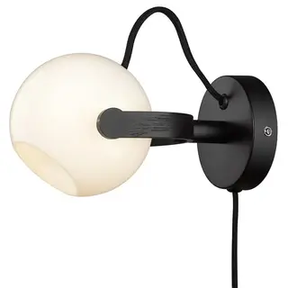 Halo Design D.C Vegglampe Opal/Sort